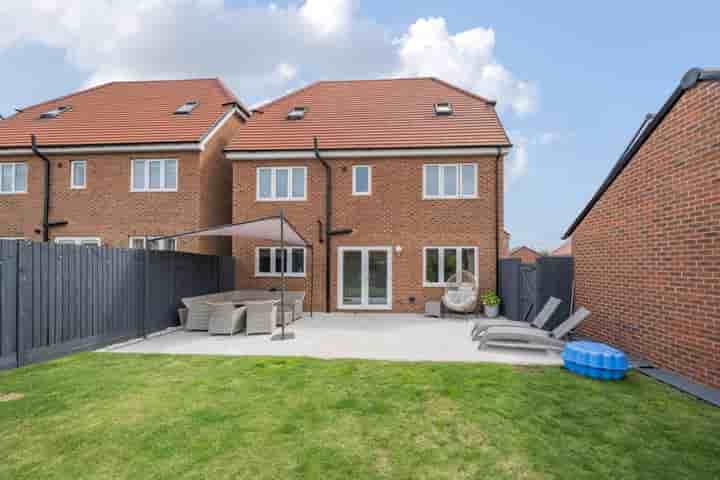 Casa in vendita a Westlake Gardens‚  Tadley‚ RG26