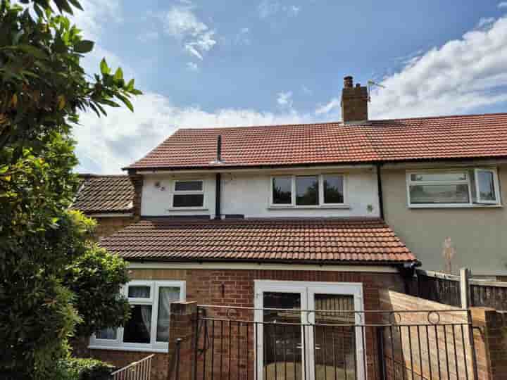 Casa para venda em Rochdale Road‚  London‚ SE2