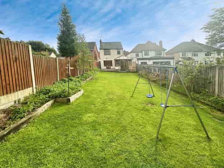 House for sale in Windsor Avenue‚  Wolverhampton‚ WV4