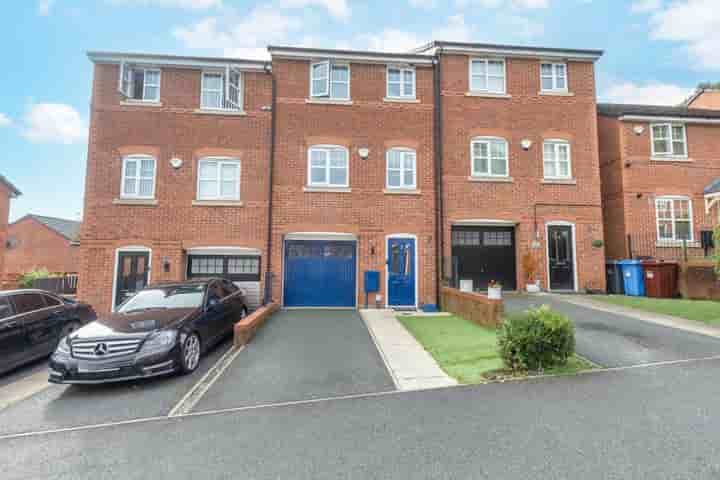 Casa en venta en Longshaw Close‚  Manchester‚ M8