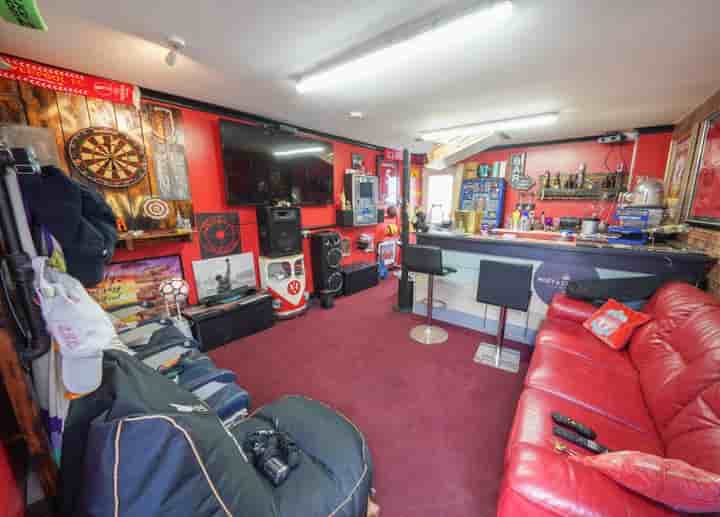 House for sale in Carmarthen Road‚  Swansea‚ SA5