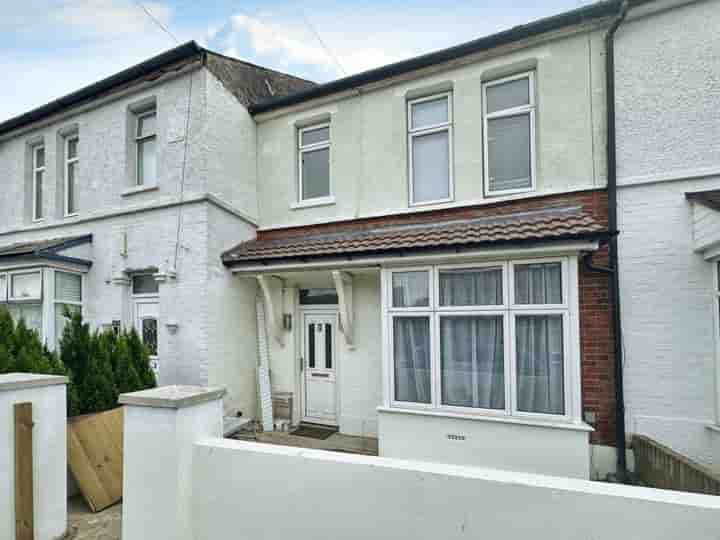 House for sale in St. Andrews Road‚  Gosport‚ PO12