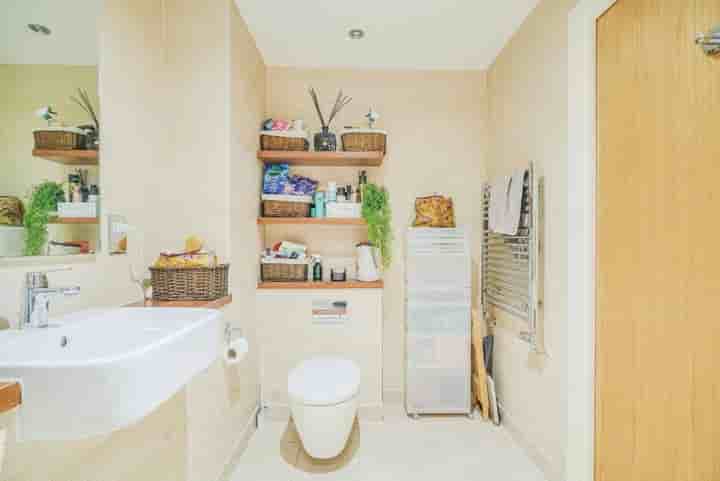 Apartment for sale in 172, High Street‚  London‚ E15