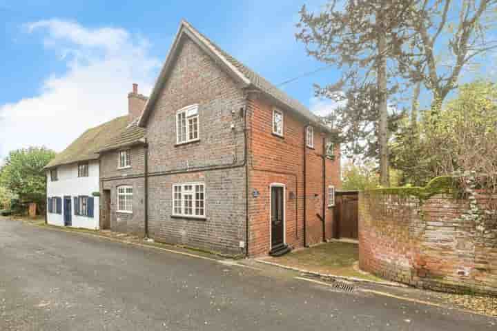 House for sale in Church Lane‚  Thatcham‚ RG19