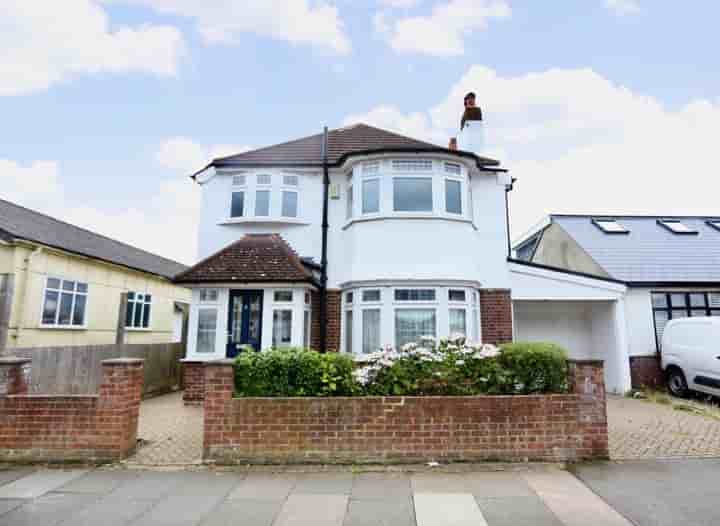 Дом для продажи в Glanville Road‚  Bromley‚ BR2