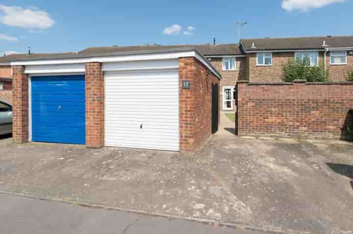 House for sale in Cetus Crescent‚  Leighton Buzzard‚ LU7