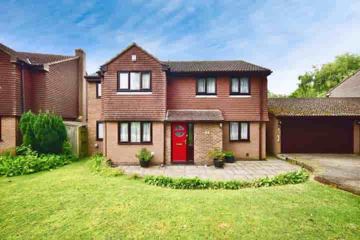 House for sale in Sarsen Heights‚  Chatham‚ ME5