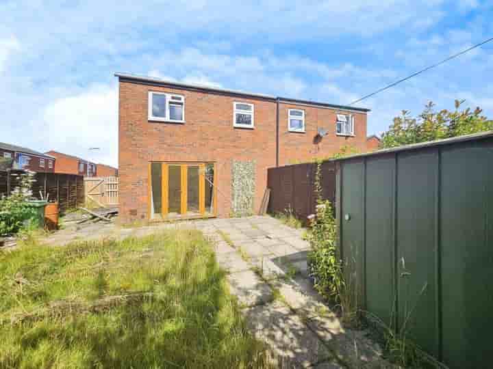 Casa para venda em Butler Crescent‚  Liverpool‚ L6