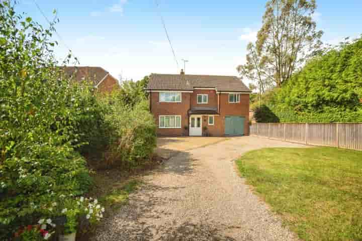 Дом для продажи в Hornash Lane‚  Shadoxhurst‚ TN26