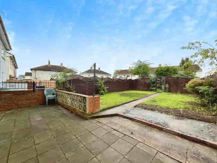 House for sale in Clevedon Crescent, Scawthorpe‚  Doncaster‚ DN5