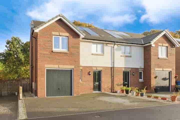 Дом для продажи в Crawhill Drive‚  Glasgow‚ G69