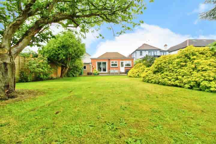 House for sale in Lambs Lane North‚  Rainham‚ RM13