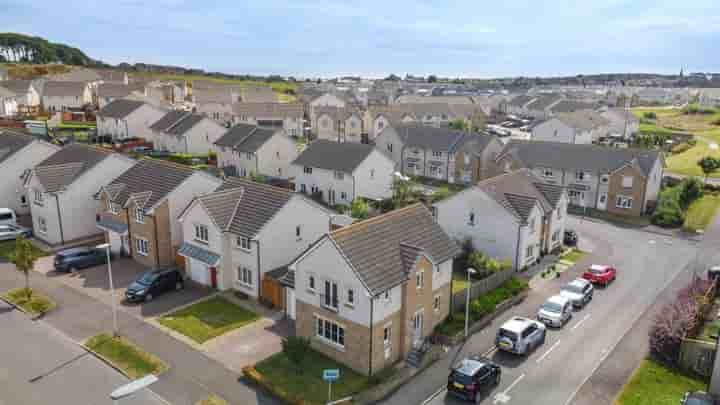 Casa para venda em Earl Matthew Avenue‚  Arbroath‚ DD11