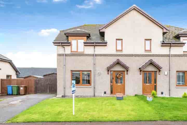 Casa in vendita a Old Milnafua Road‚  Alness‚ IV17