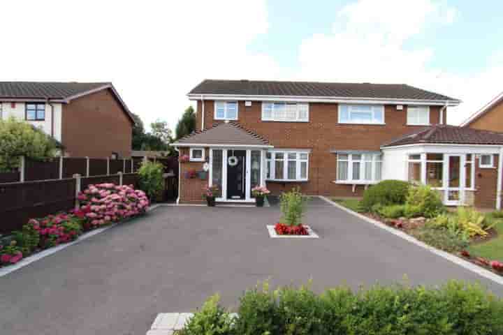 Casa para venda em Wood Lane‚  Walsall‚ WS3