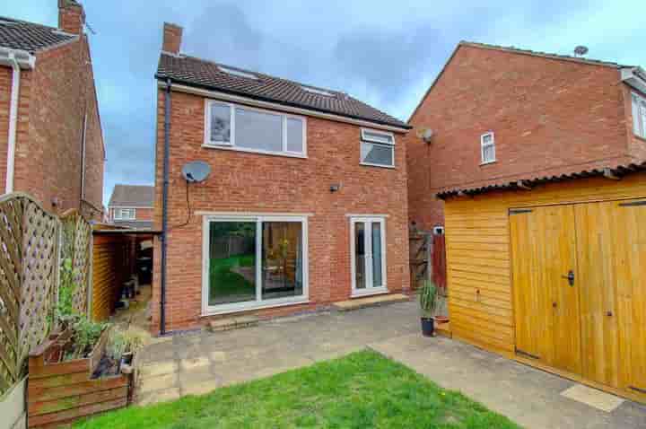 House for sale in Torc Avenue‚  Tamworth‚ B77