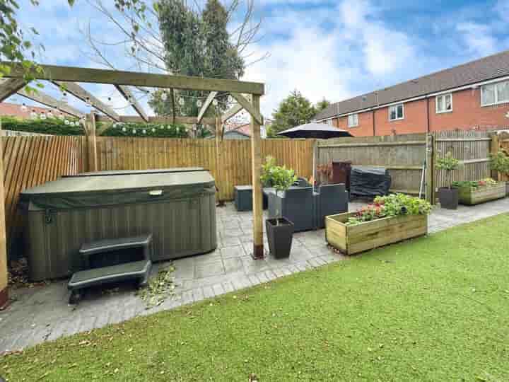 House for sale in Rakegate Close‚  Wolverhampton‚ WV10