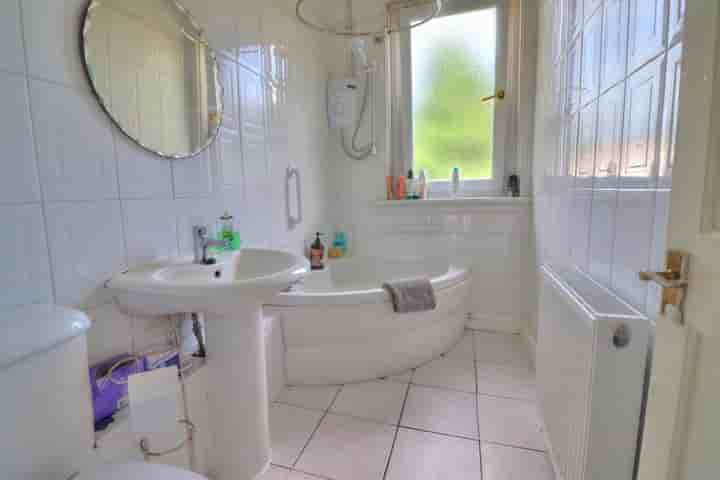 Apartment for sale in Burnbrae Street‚  Glasgow‚ G21