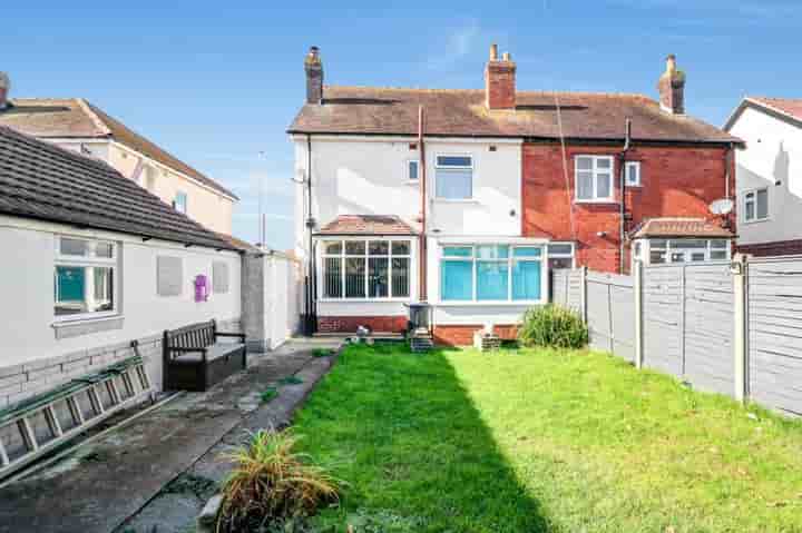 Дом для продажи в Kelso Avenue‚  Thornton-cleveleys‚ FY5