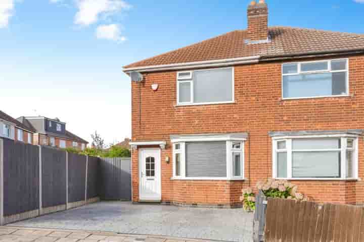 Haus zum Verkauf in Evelyn Drive‚  Leicester‚ LE3