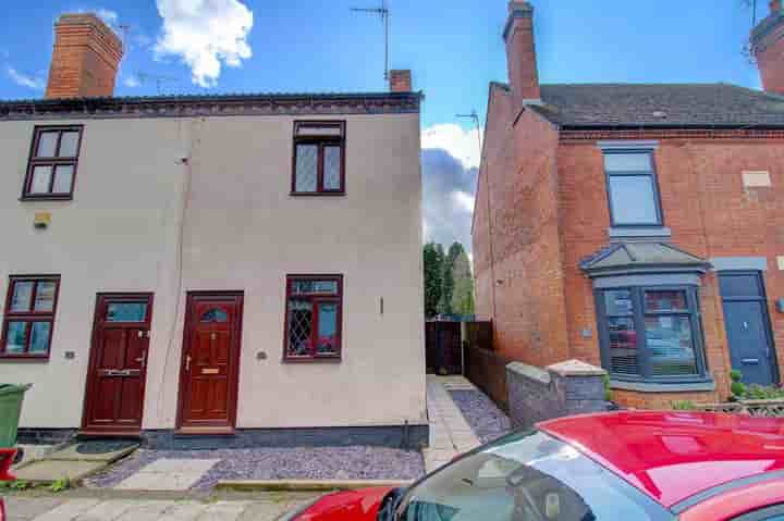 Casa para venda em Broad Street‚  Cannock‚ WS11