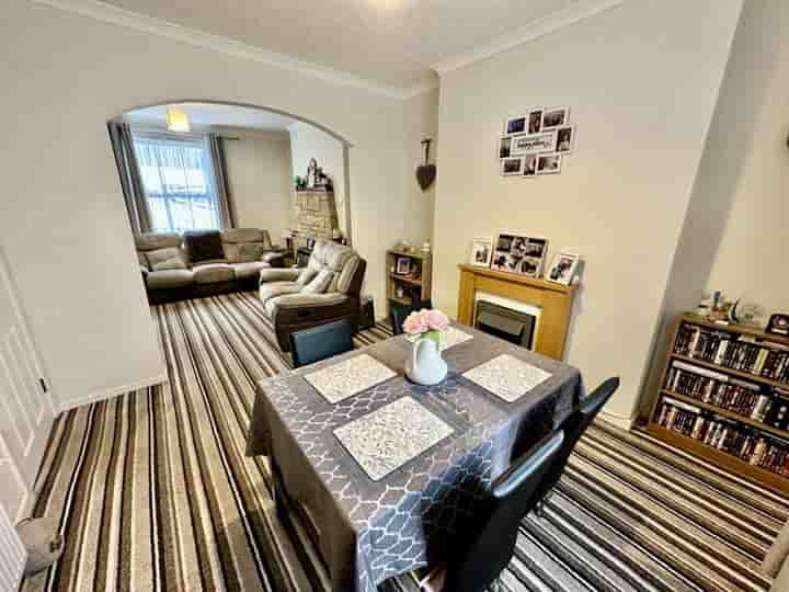 House for sale in Wellington Street‚  Pembroke Dock‚ SA72