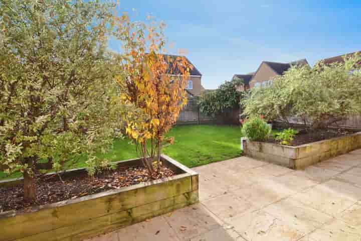 Casa para venda em Lovesey Avenue‚  Nottingham‚ NG15