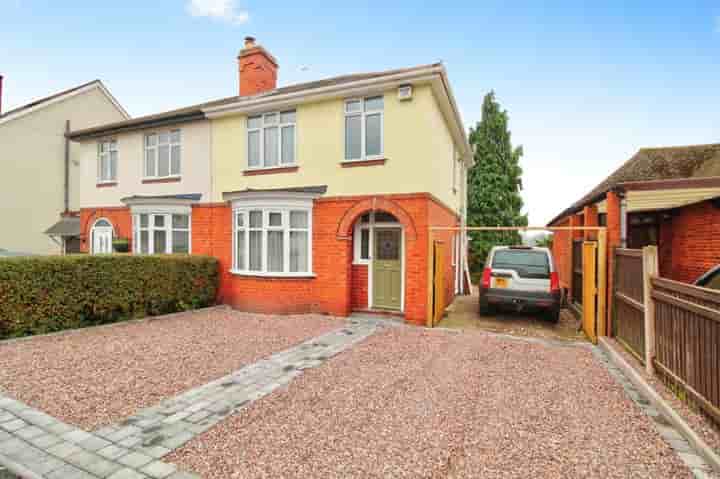 Casa en venta en Acres Road‚  Brierley Hill‚ DY5