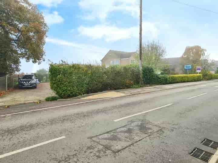 Casa para venda em Castlethorpe Road‚  Milton Keynes‚ MK19