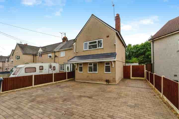 House for sale in Cotterills Road‚  Tipton‚ DY4