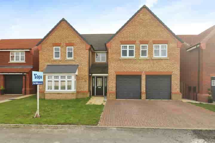 House for sale in Midfield Drive‚  Selby‚ YO8