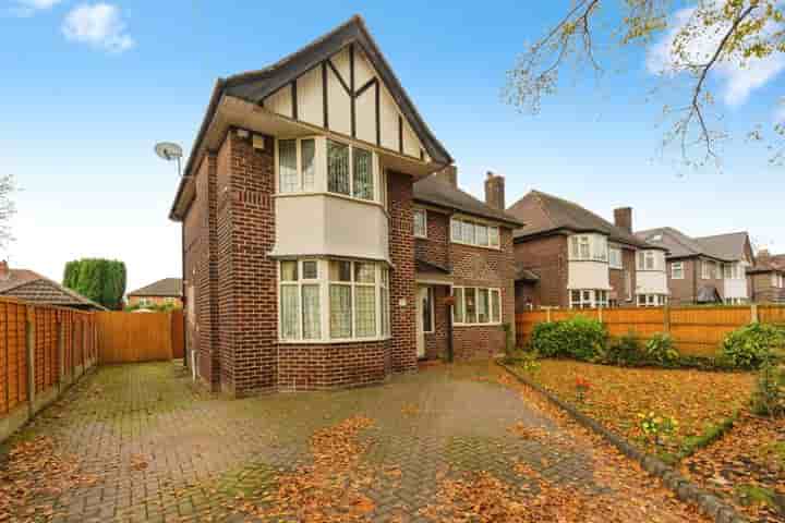 House for sale in Washway Road‚  Sale‚ M33