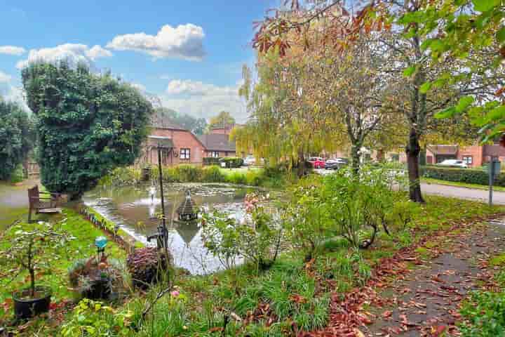 Haus zum Verkauf in Farm View Drive‚  Basingstoke‚ RG24