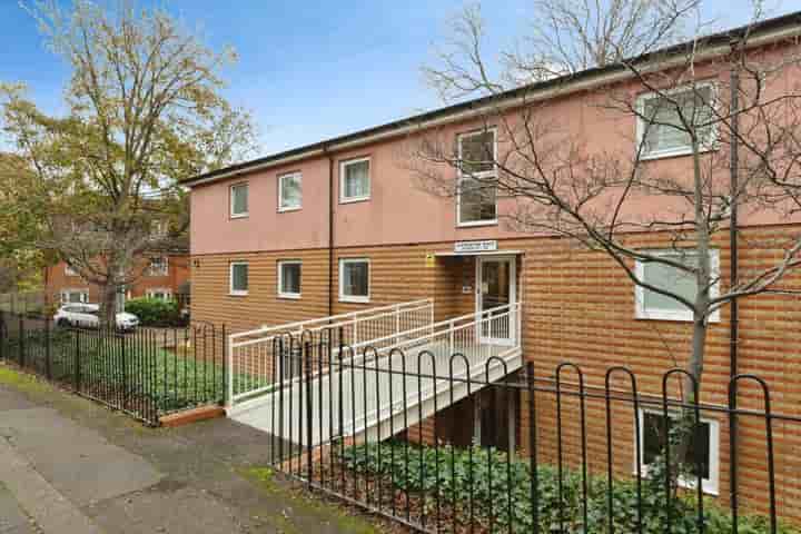 Apartment for sale in Clementine Walk‚  Woodford Green‚ IG8