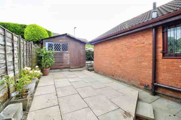 House for sale in Spinners Way‚  Oldham‚ OL4