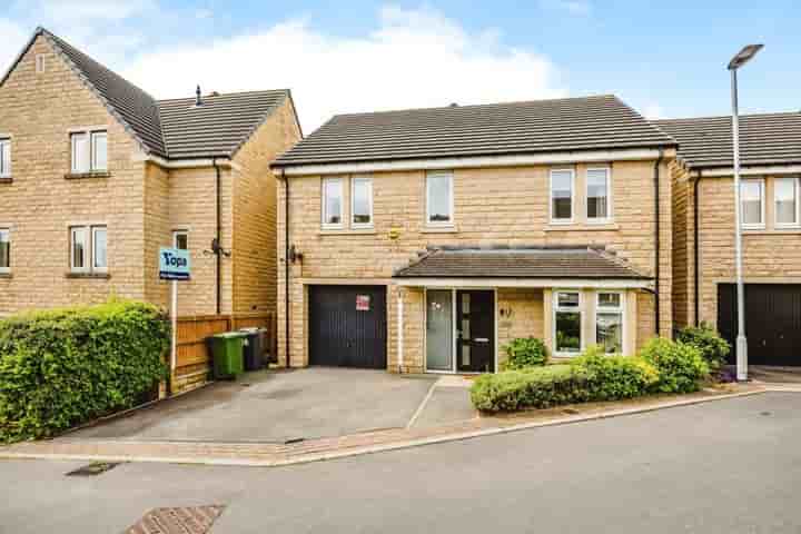 Maison à vendre à Moor Croft Close‚  Mirfield‚ WF14