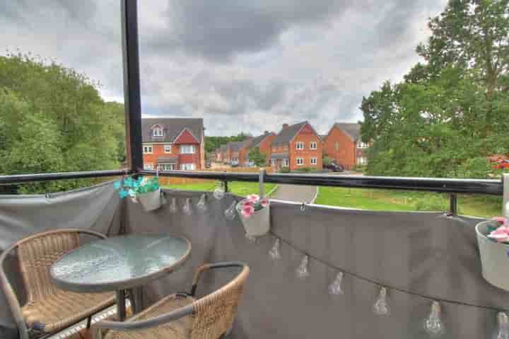 Apartment for sale in Wright Avenue‚  Camberley‚ GU17