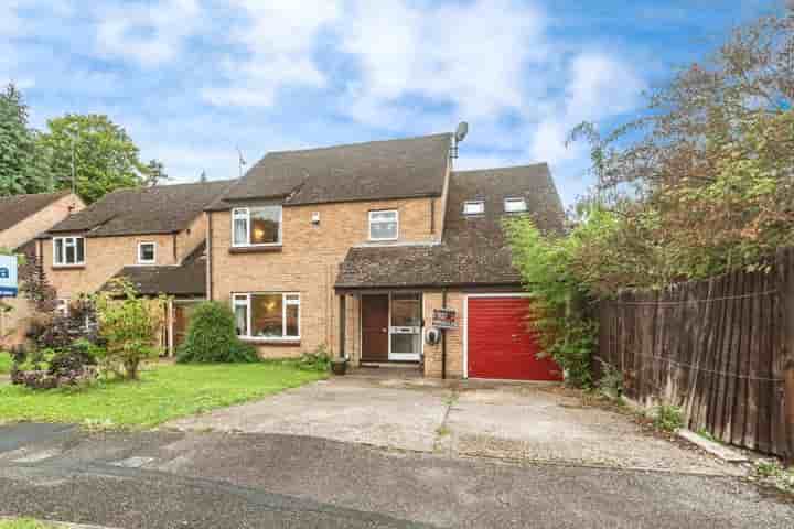 House for sale in Marshall Close‚  Reading‚ RG8