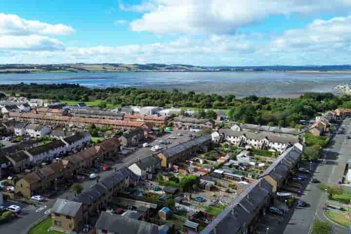 Apartment for sale in Sharpe Place‚  Montrose‚ DD10