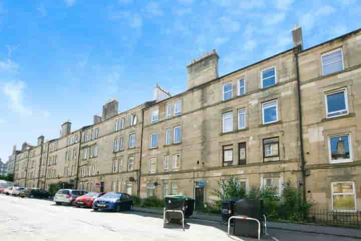 Apartamento para venda em Wardlaw Place‚  Edinburgh‚ EH11