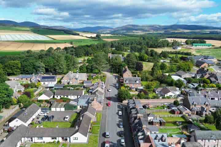 Hus till salu i Church Street‚  Edzell‚ DD9