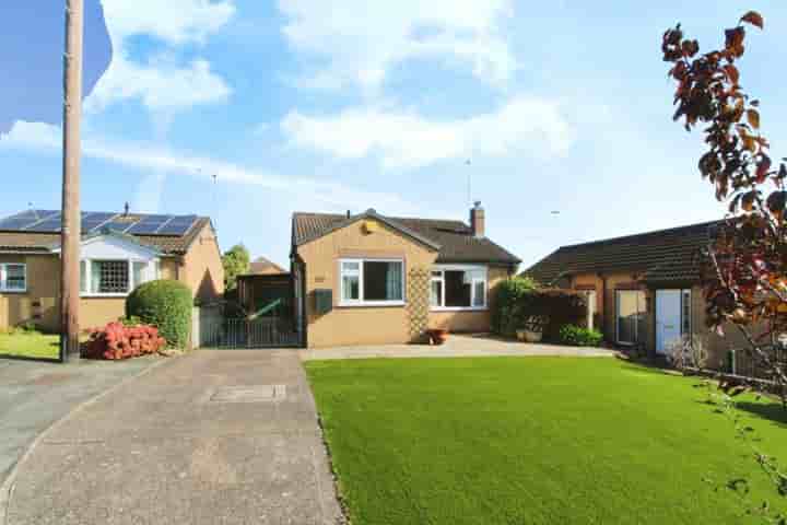 House for sale in Caraway Grove‚  Mexborough‚ S64