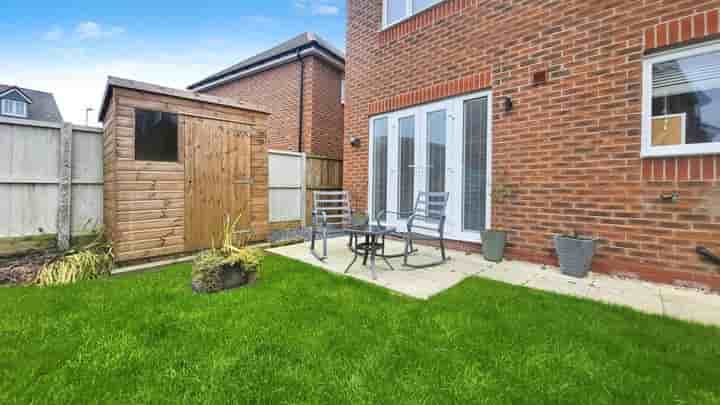 Дом для продажи в Prestwich Gardens‚  Wrexham‚ LL12