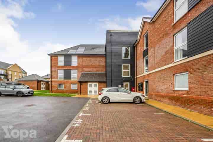 Квартира для продажи в Ackers Drive‚  Swanscombe‚ DA10