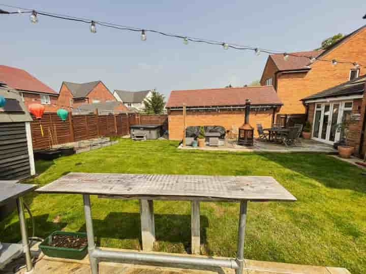 House for sale in Nuthatch Place‚  Stansted‚ CM24