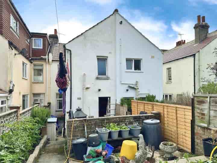 Casa in vendita a Cliffe Road‚  Rochester‚ ME2
