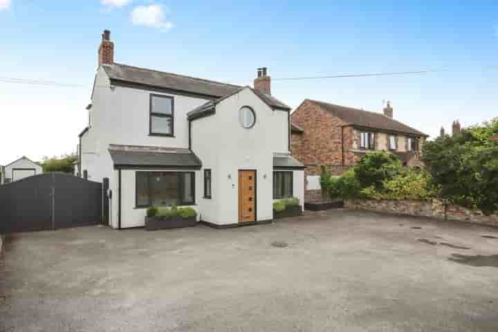 House for sale in York Road‚  York‚ YO32