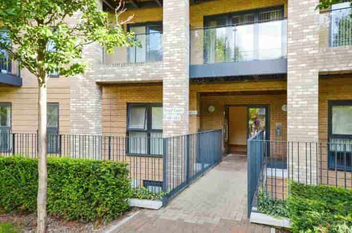 Apartamento para venda em Howard Road‚  Stanmore‚ HA7