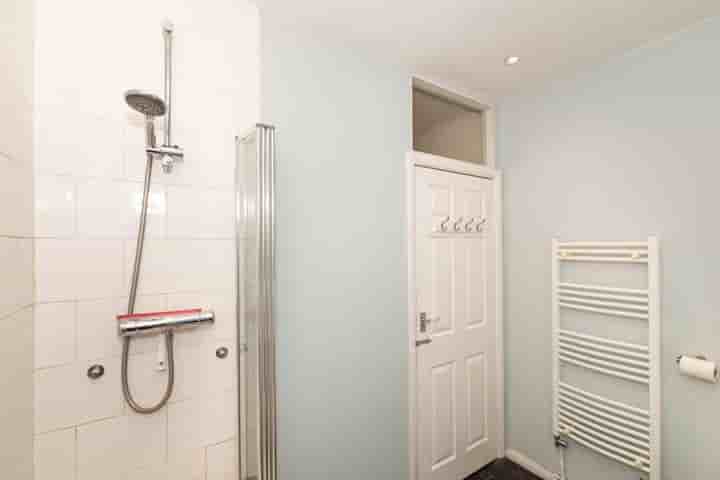 Apartment for sale in Rowan Close‚  London‚ SW16