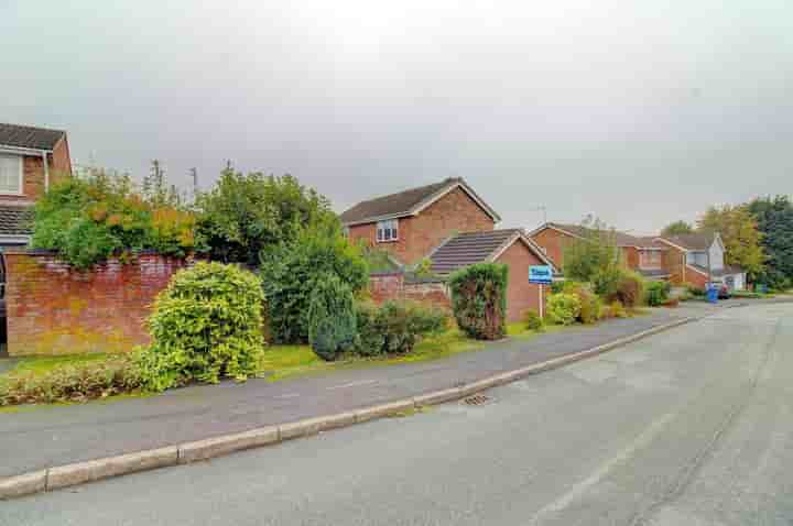 Casa para venda em Ansty Drive‚  Cannock‚ WS12